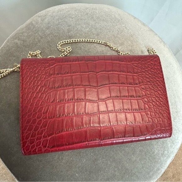 Red faux leather croc embossed crossbody flap purse - Picture 2 of 11
